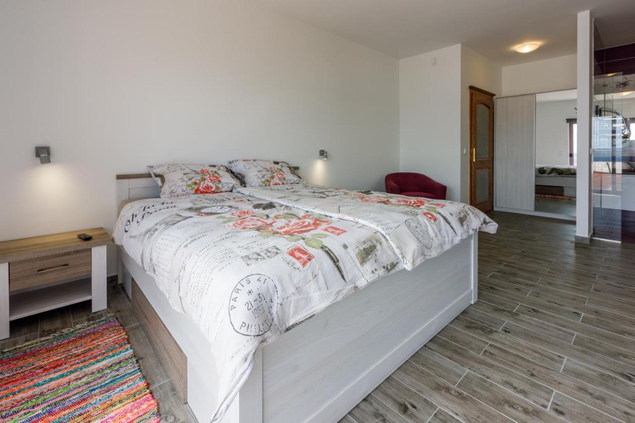 Apartmani Rino ดรามัลย์ ภายนอก รูปภาพ